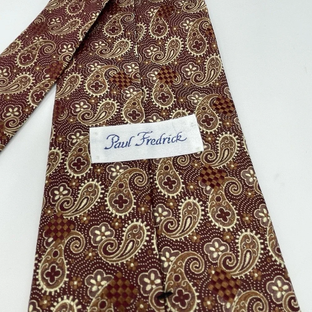 Paul Fredrick‎ Tie Handmade Italian Silk USA Red Cream 4x56